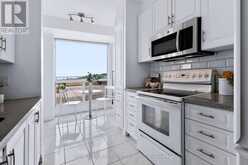 712 - 2511 LAKESHORE ROAD W | Oakville Ontario | Slide Image Nine