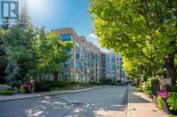 712 - 2511 LAKESHORE ROAD W | Oakville Ontario | Slide Image Forty