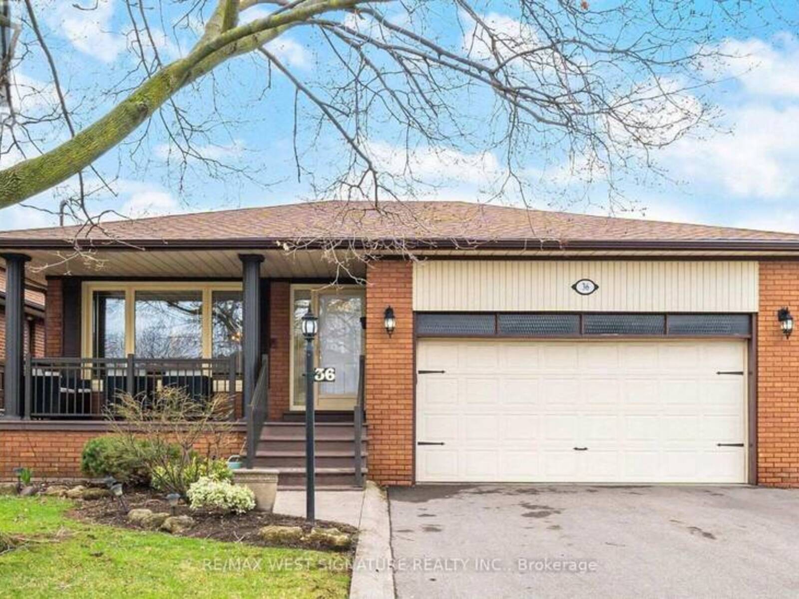 36 WINDSOR ROAD, Toronto, Ontario M9R 3G4