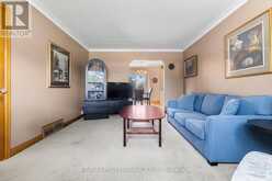 122 TREEVIEW DRIVE | Toronto Ontario | Slide Image Twelve