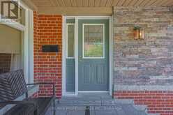 39 SEALCOVE DRIVE | Toronto Ontario | Slide Image Three