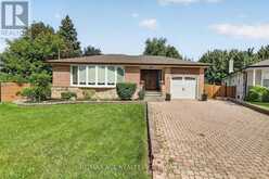 3 PIPESTONE PLACE | Toronto Ontario | Slide Image Two