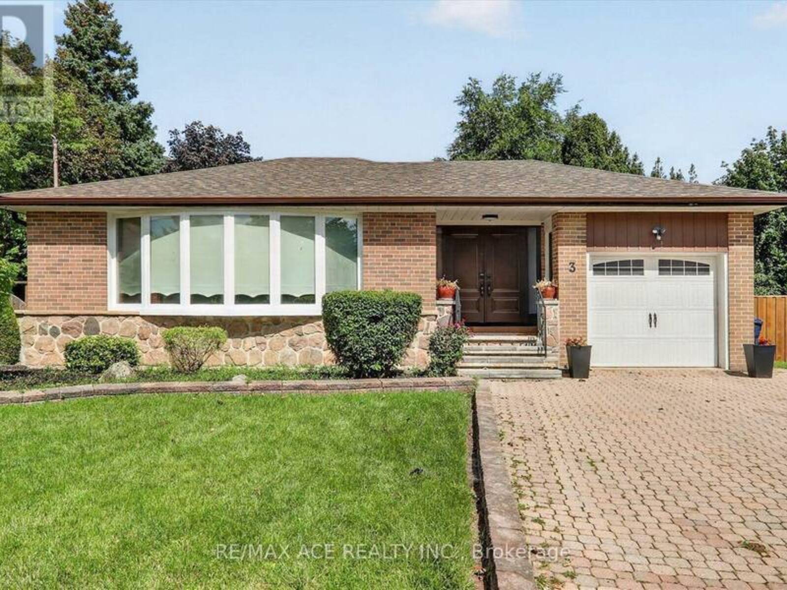 3 PIPESTONE PLACE, Toronto, Ontario M9W 3V4