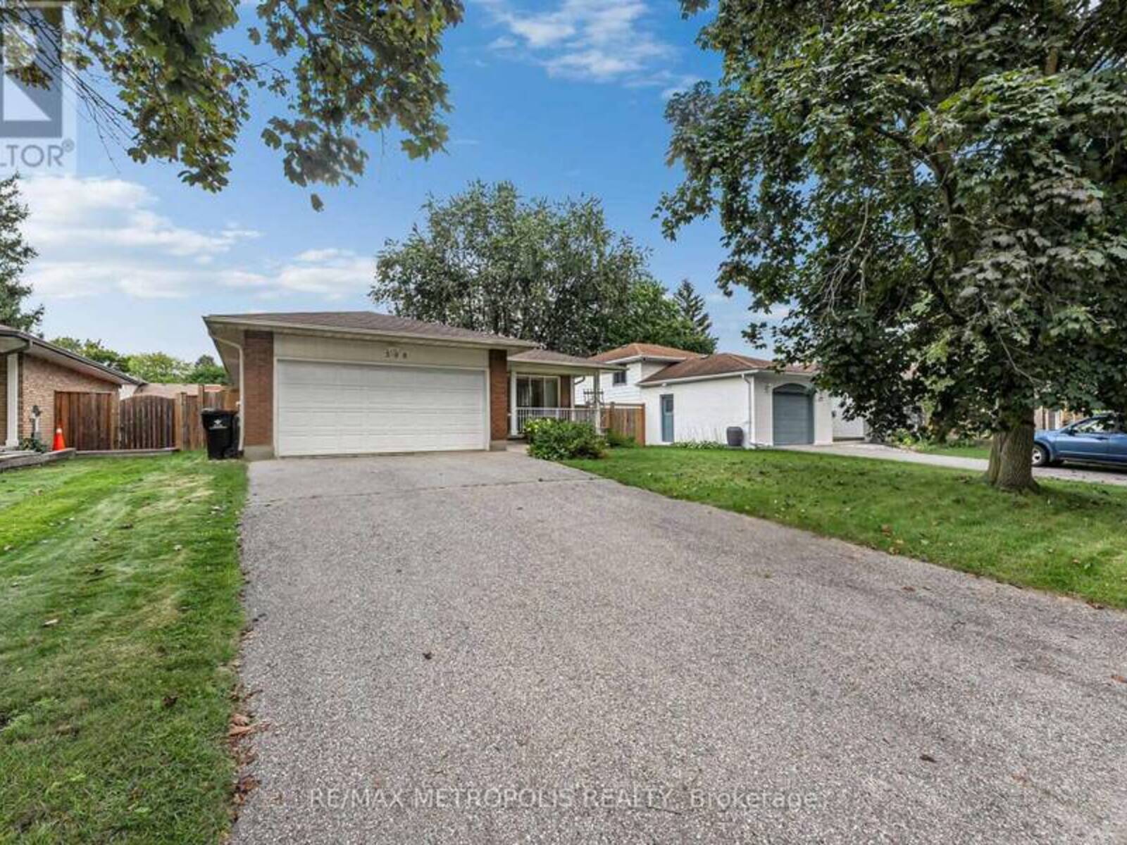 598 BLACK OAK CRESCENT, Waterloo, Ontario N2V 1A5