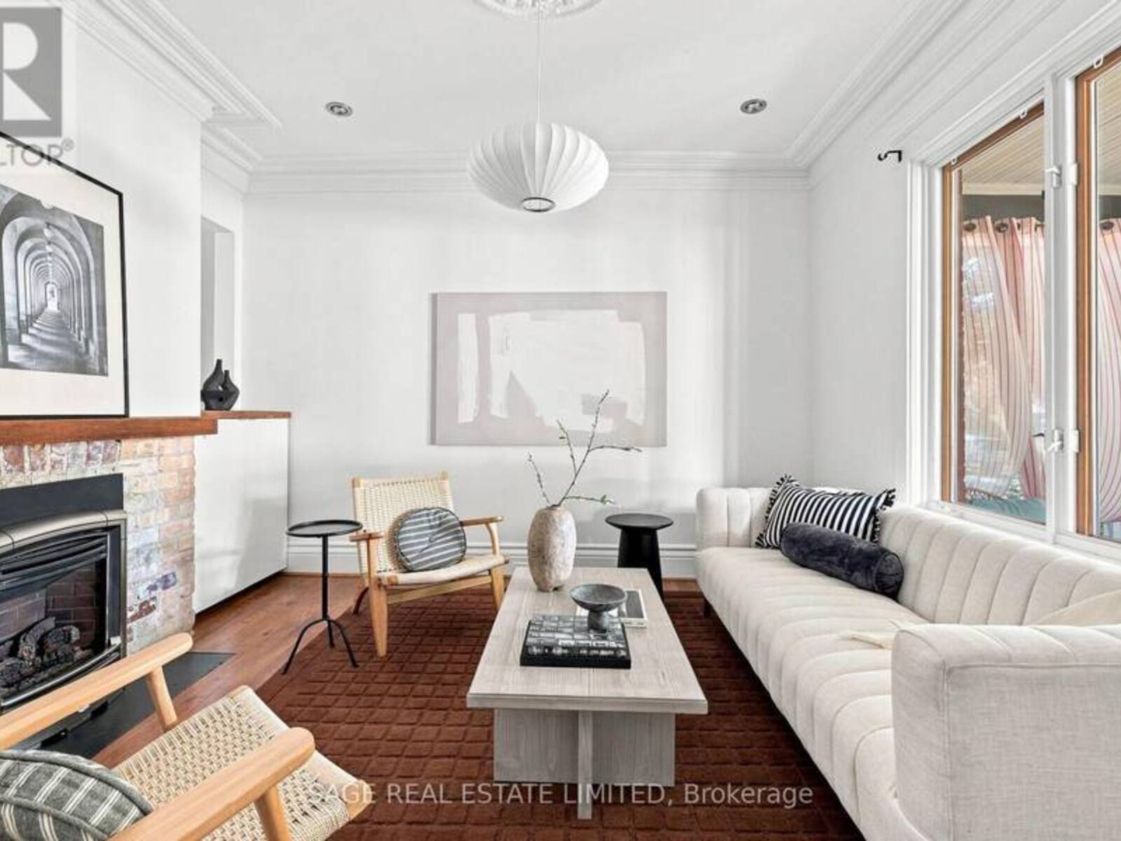 81 WOODFIELD ROAD, Toronto, Ontario M4L 2W5