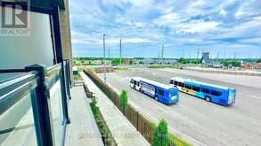8 - 20 LYTHAM GREEN CIRCLE | Newmarket Ontario | Slide Image Twelve
