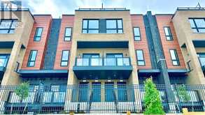8 - 20 LYTHAM GREEN CIRCLE | Newmarket Ontario | Slide Image Two