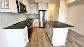 8 - 20 LYTHAM GREEN CIRCLE | Newmarket Ontario | Slide Image Five