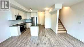 8 - 20 LYTHAM GREEN CIRCLE | Newmarket Ontario | Slide Image Nine