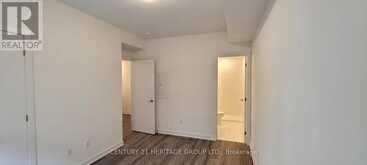 1230 - 12 DAVID EYER ROAD | Richmond Hill Ontario | Slide Image Eleven