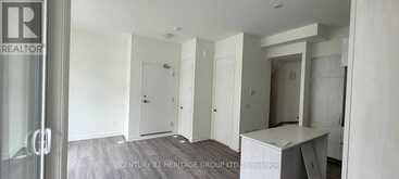 1230 - 12 DAVID EYER ROAD | Richmond Hill Ontario | Slide Image Seven