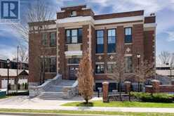 304 - 400 PARK AVENUE | Newmarket Ontario | Slide Image One