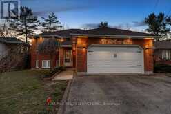 254 OLD MOSLEY STREET | Wasaga Beach Ontario | Slide Image Two