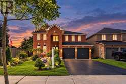 4 IMPERIAL CROWN LANE | Barrie Ontario | Slide Image One