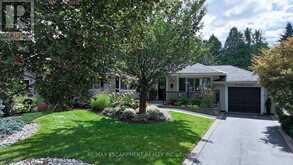 66 GARDEN AVENUE | Ancaster Ontario | Slide Image Thirty-five