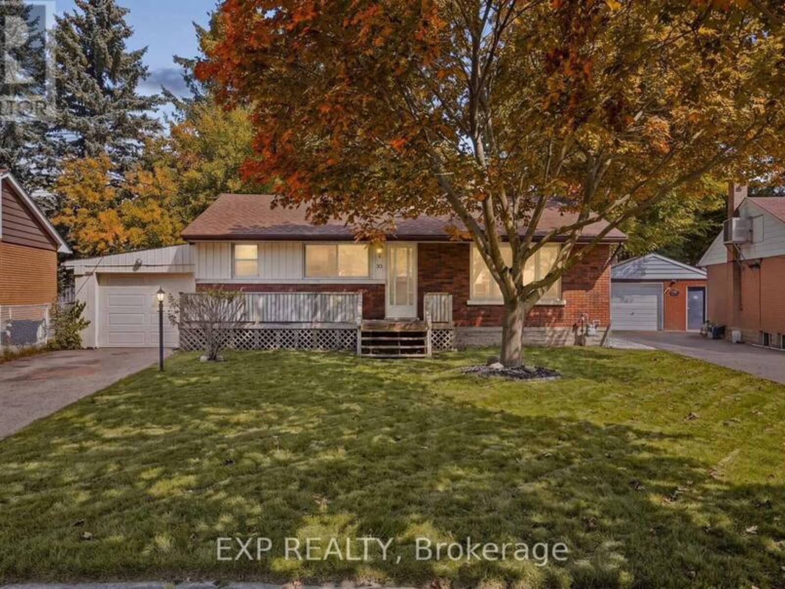 30 GERARD AVENUE, Kitchener, Ontario N2C 2A1