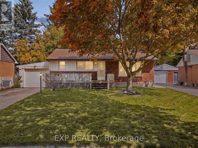 30 GERARD AVENUE Kitchener Ontario, N2C 2A1 - 3 Bedrooms Home For Sale