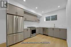661 WINONA DRIVE | Toronto Ontario | Slide Image Forty