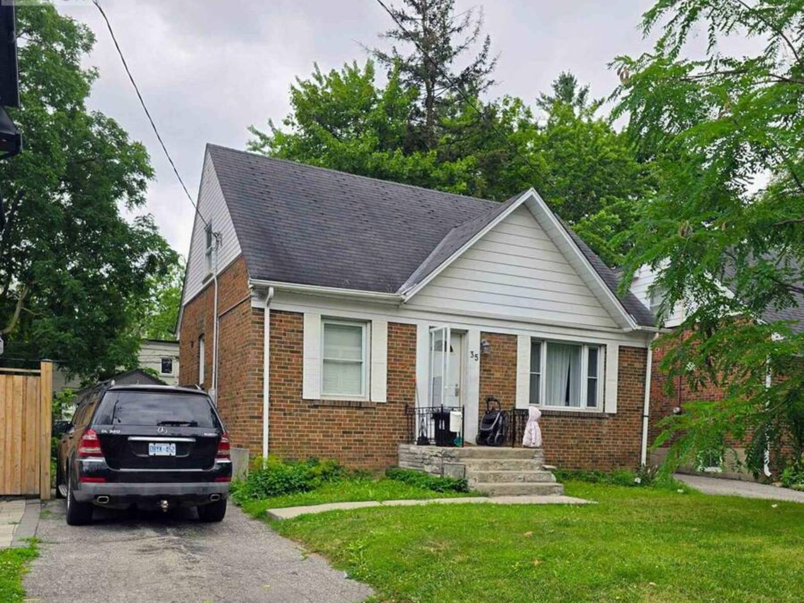 35 ANNDALE DRIVE, Toronto, Ontario M2N 2W9