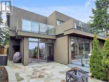 9 FENWOOD HEIGHTS | Toronto Ontario | Slide Image Forty-five