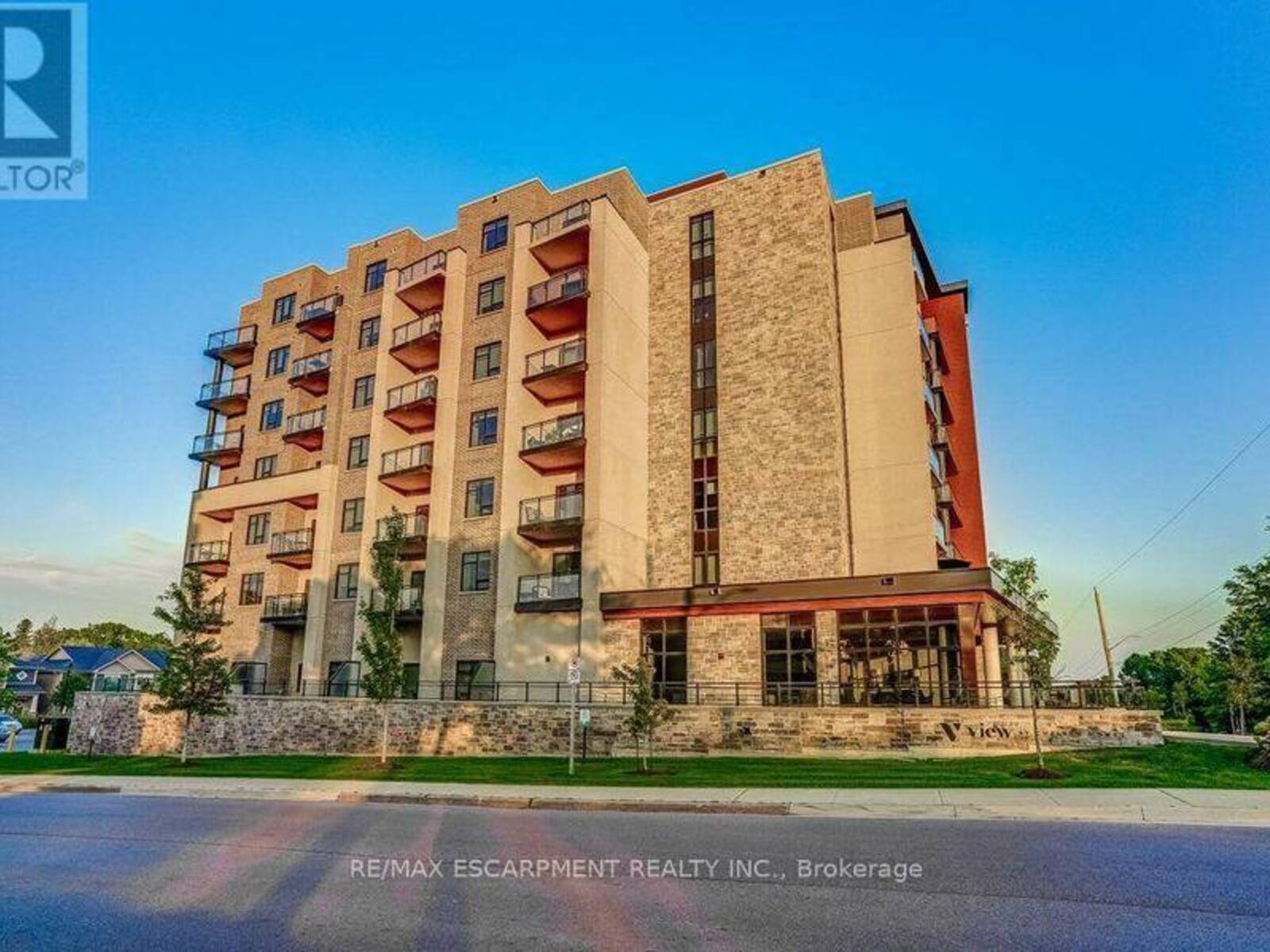 711 - 30 HAMILTON STREET S, Hamilton, Ontario L8B 1V8