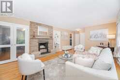22 POPLAR DRIVE | Richmond Hill Ontario | Slide Image Eleven