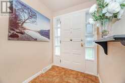 22 POPLAR DRIVE | Richmond Hill Ontario | Slide Image Seventeen