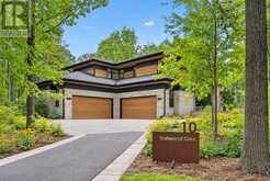 10 TRAILWOOD CRESCENT | Richmond Hill Ontario | Slide Image One