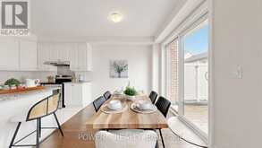 56 WILLIAM F BELL PARKWAY | Richmond Hill Ontario | Slide Image Twelve