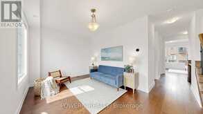 56 WILLIAM F BELL PARKWAY | Richmond Hill Ontario | Slide Image Sixteen