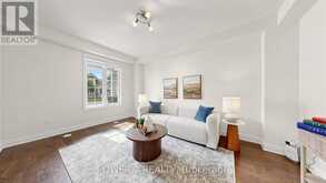 56 WILLIAM F BELL PARKWAY | Richmond Hill Ontario | Slide Image Six