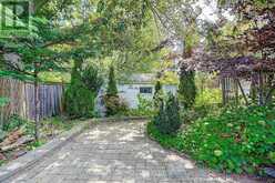 441 RIMILTON AVENUE | Toronto Ontario | Slide Image Nine