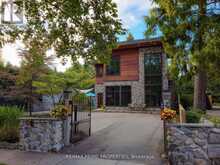 227 SECOND STREET | Whitchurch-Stouffville Ontario | Slide Image One
