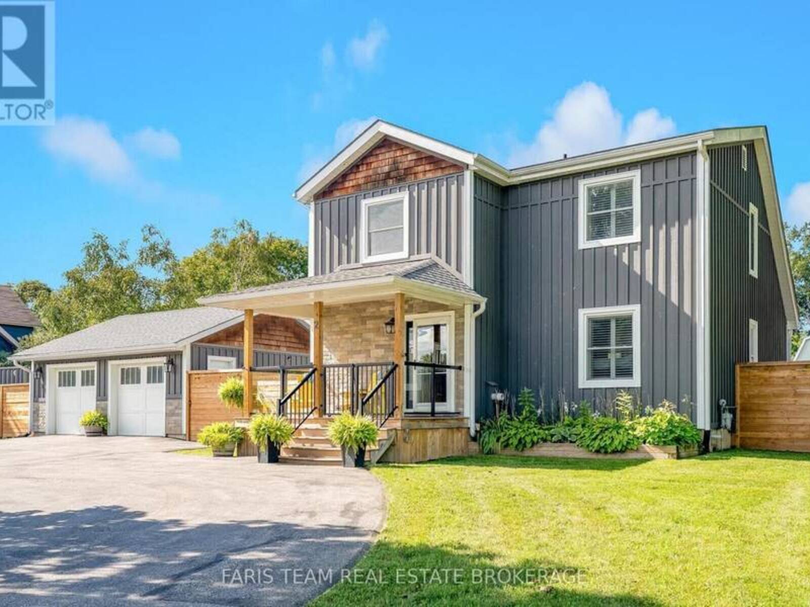 2 AGNES STREET, Oro-Medonte, Ontario L0K 1N0