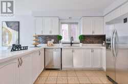 5386 MIDDLEBURY DRIVE N | Mississauga Ontario | Slide Image Fifteen
