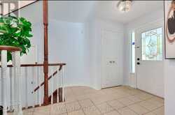 5386 MIDDLEBURY DRIVE N | Mississauga Ontario | Slide Image Four