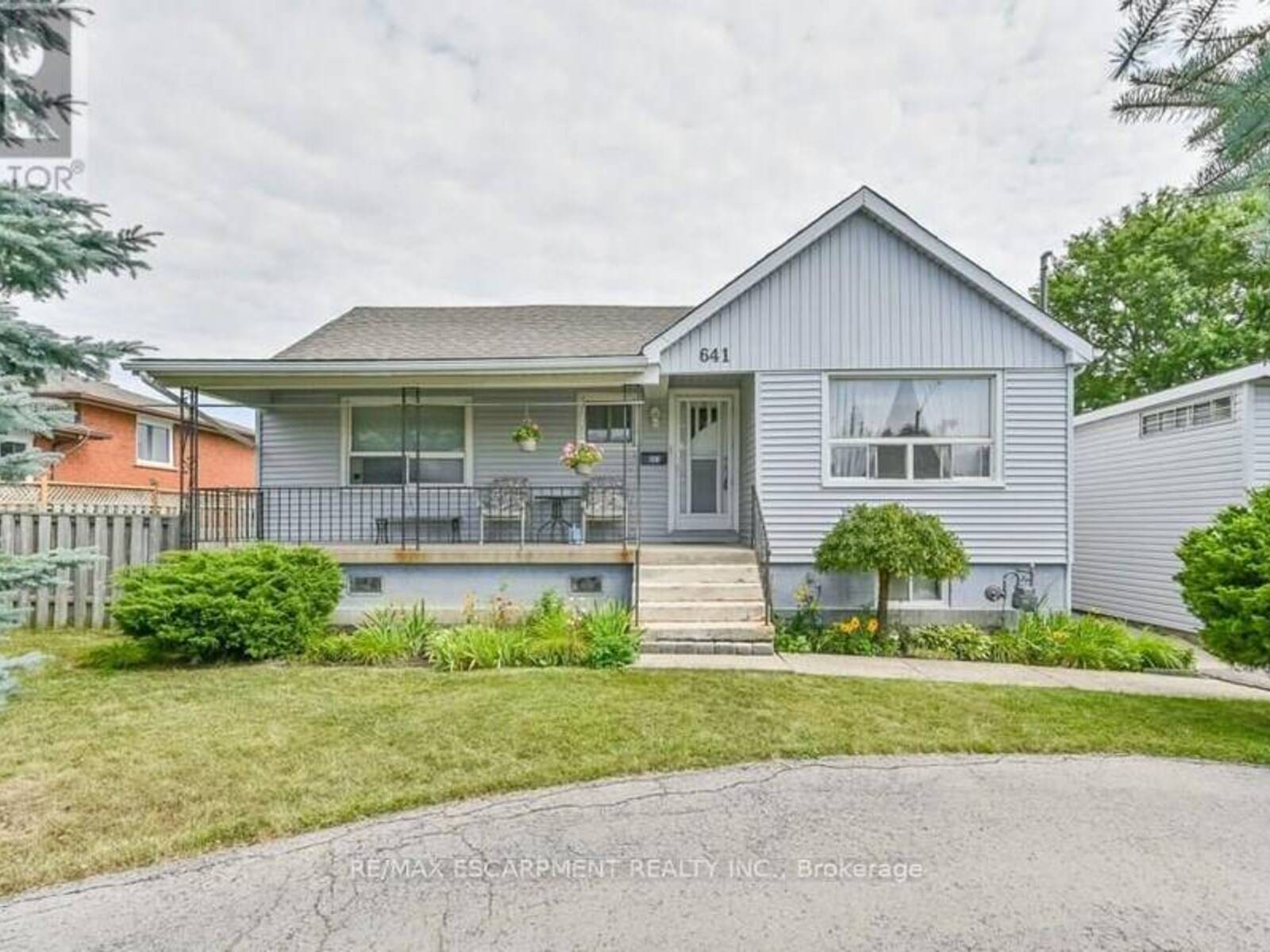641 LIMERIDGE ROAD E, Hamilton, Ontario L8W 1A2