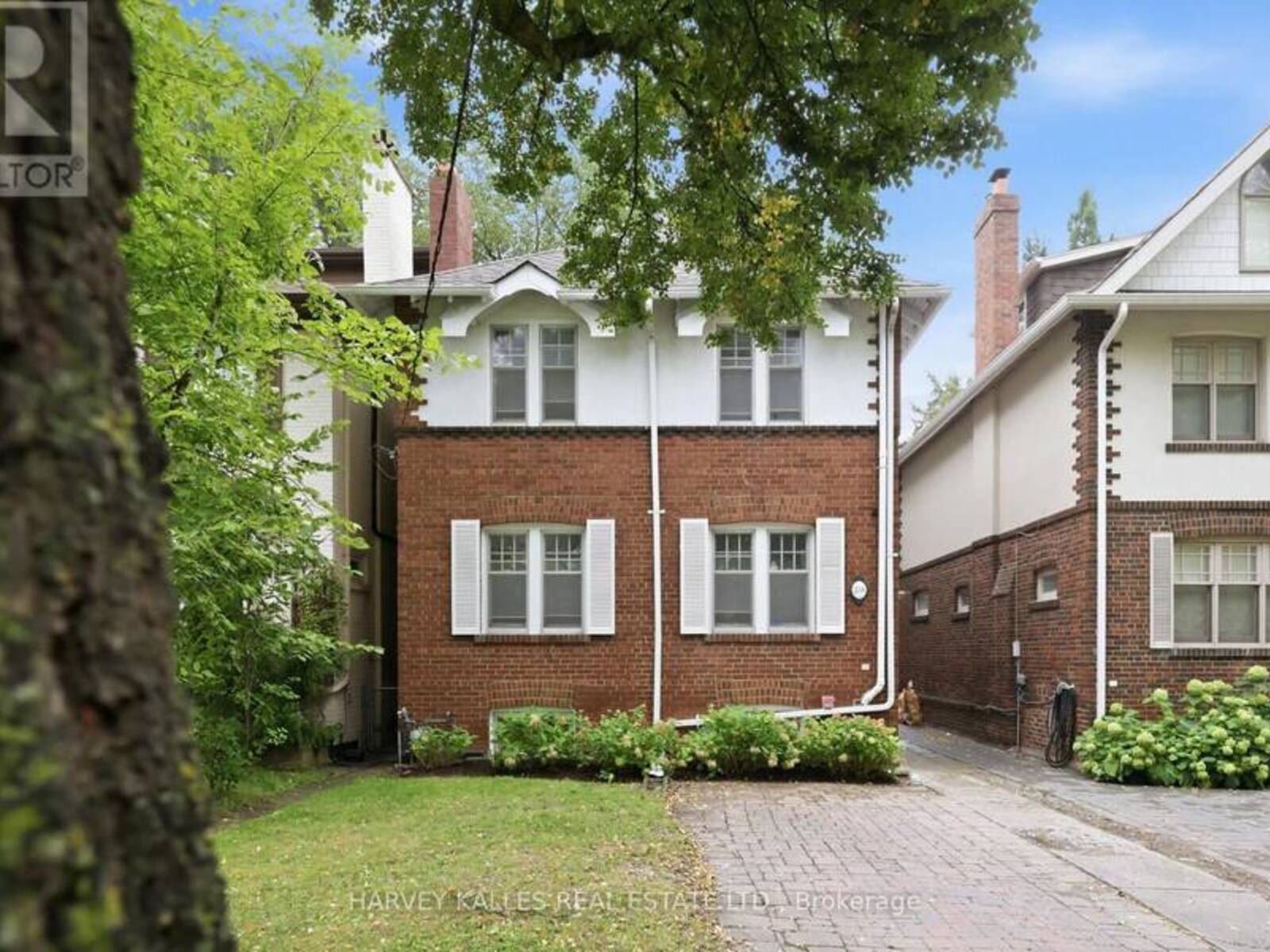 231 GLENGROVE AVENUE W, Toronto, Ontario M4R 1P4