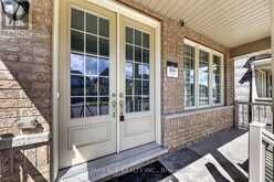 10 HITCHING POST ROAD | Georgina Ontario | Slide Image Seven