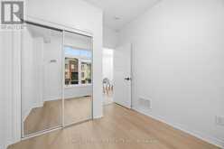 7 VANTAGE LOOP | Newmarket Ontario | Slide Image Twenty-five