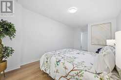 7 VANTAGE LOOP | Newmarket Ontario | Slide Image Thirty-five