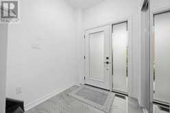 7 VANTAGE LOOP | Newmarket Ontario | Slide Image Four