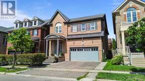 195 HOLMES CRESCENT | Milton Ontario | Slide Image One