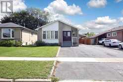 31 MONTERREY DRIVE | Toronto Ontario | Slide Image Two