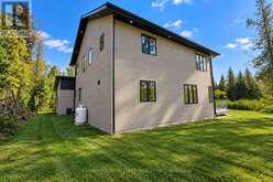 445 MARTIN'S ROAD | Fenelon Falls Ontario | Slide Image Six