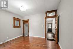 472 CRAWFORD STREET | Toronto Ontario | Slide Image Seventeen