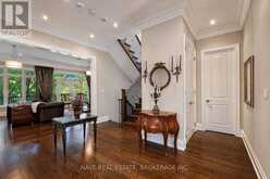136 HOMEWOOD AVENUE | Toronto Ontario | Slide Image Twelve