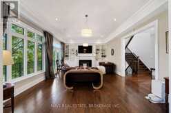 136 HOMEWOOD AVENUE | Toronto Ontario | Slide Image Twenty-two