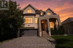 136 HOMEWOOD AVENUE | Toronto Ontario | Slide Image Fifty