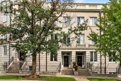 213 WALMER ROAD | Toronto Ontario | Slide Image Eight